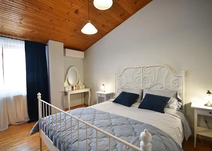 Bamboo Garden Oasis With Pool Pola